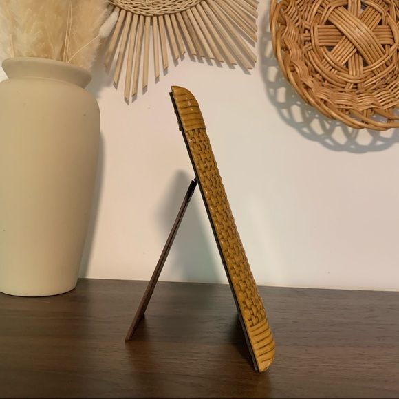 Vintage 1976 Wicker Rattan 7” x 9” Boho Cane Frame - Picture 6 of 9